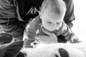 A Christmas Barnyard Bash: Capturing Adorable Moments at the Waddell Farmers Market