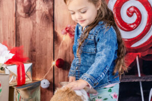 A Christmas Barnyard Bash: Capturing Adorable Moments at the Waddell Farmers Market