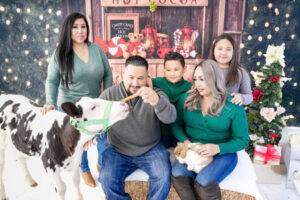 A Sweet Holiday Photoshoots at the Get Local Waddell Farmers Market