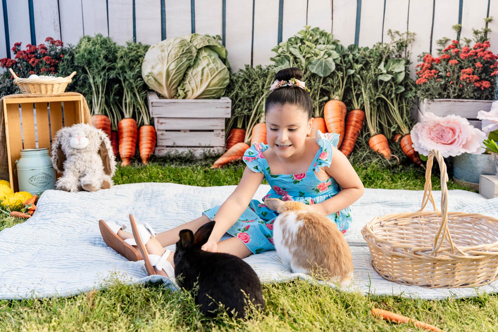 A Storybook Moment in Our Spring Minis! A Storybook Moment in Our Spring Minis!
