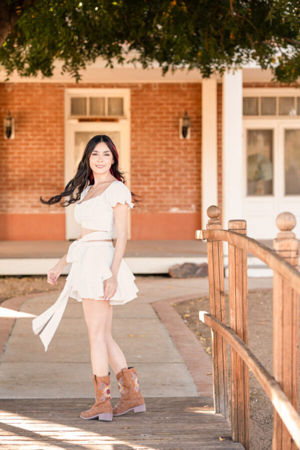 Senior-Girl-SahuaroRanchPark-Glendale-az-portrait (5 of 33)